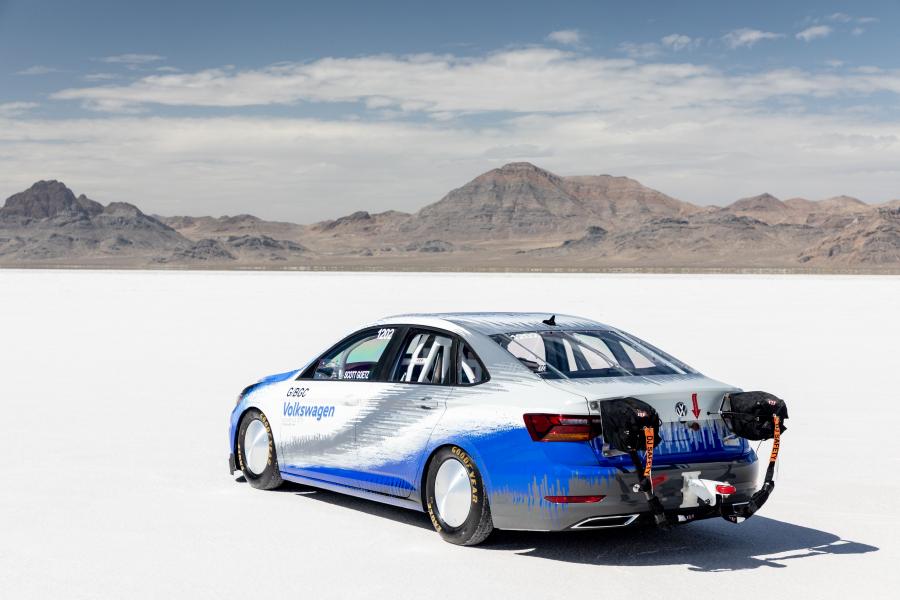  Volkswagen Jetta Bonneville Racer 2018 года  (фото 17 из 36)